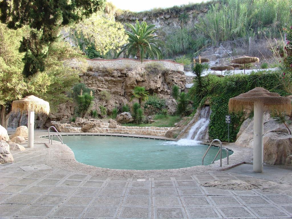 Balneario De Alicun De Las Torres Villanueva de las Torres Eksteriør billede