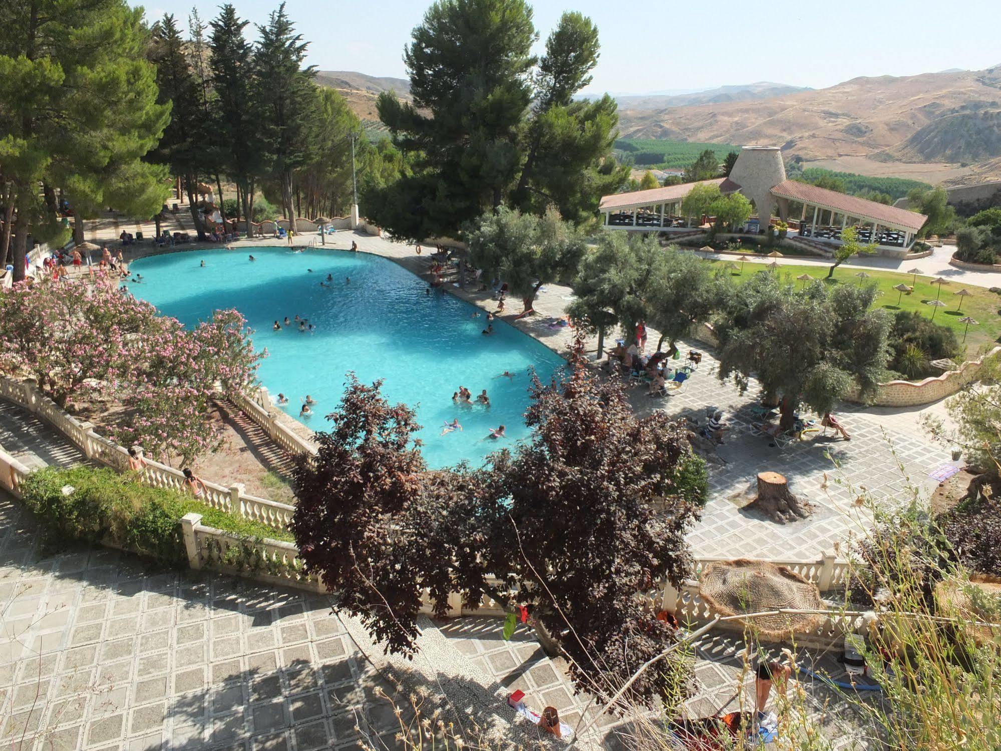 Balneario De Alicun De Las Torres Villanueva de las Torres Eksteriør billede